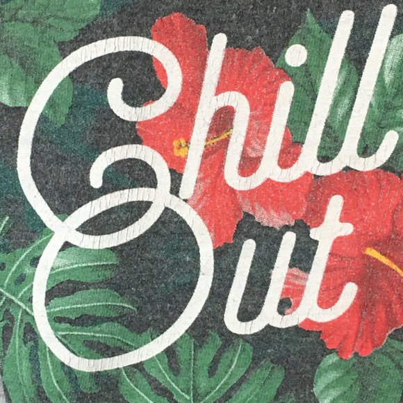 Awesome Sauce Women's Gray Large Short Sleeve Shirt Floral Penguin Chill Out - Picture 7 of 7